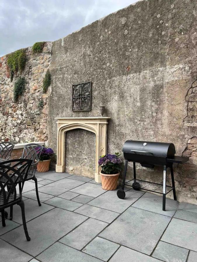 Stewartstown Converted Victorian Coach House With Hot Tub מראה חיצוני תמונה